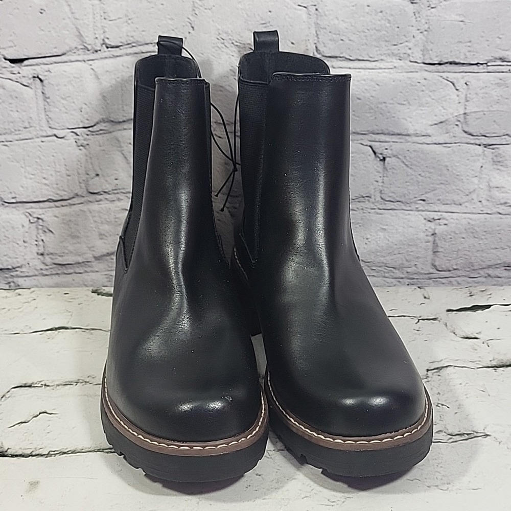 Universal Thread Chelsea Boot With Memory Foam In… - image 3